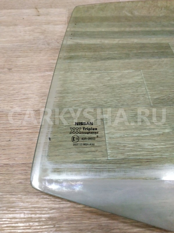 Стекло двери задней правой Nissan Primera 