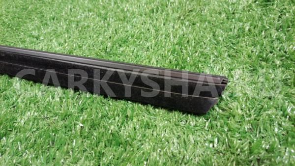 Уплотнитель стекла двери (бархотка внутренняя) Renault 17 оригинальный номер 8200760256