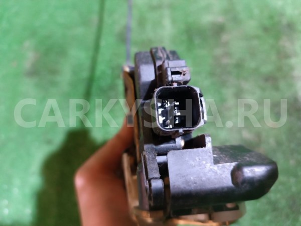 Замок двери передней левой Mitsubishi Lancer 