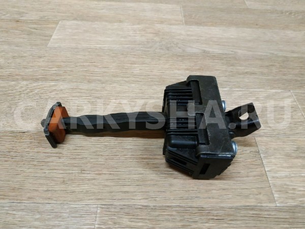 Ограничитель двери передний левый=передний правый BMW 5er 