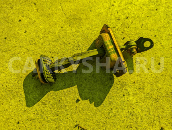 Доводчик двери Honda Legend 