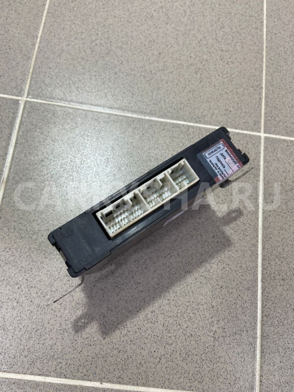 блок управления двс(эбу) Suzuki Swift III 2005 Suzuki Swift оригинальный номер 3392080G4