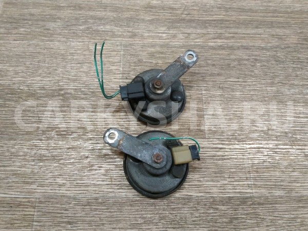 Сигнал звуковой Toyota Avensis оригинальный номер 865200D060