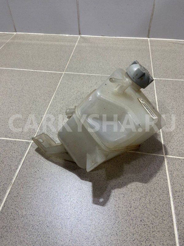 Расширительный бачок Lada Granta 2014 ВАЗ (Lada) Granta оригинальный номер 1118131101010