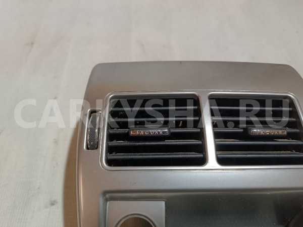 Дефлектор воздушный центральный Jaguar XF 