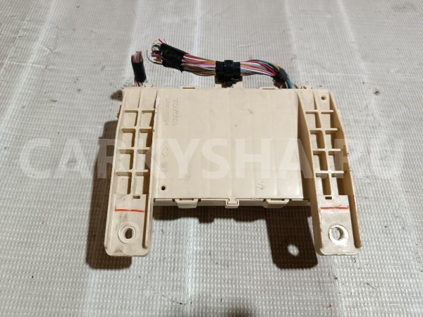 Блок предохранителей салонный Lexus RX 