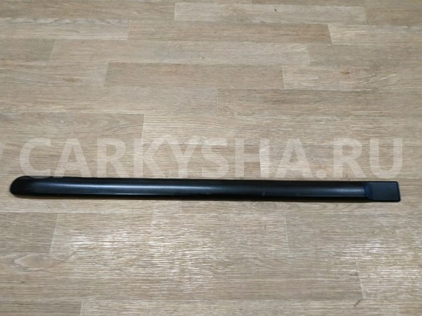 молдинг двери задней левой Nissan Primera 