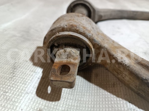 Рычаг передний нижний Mitsubishi Galant 