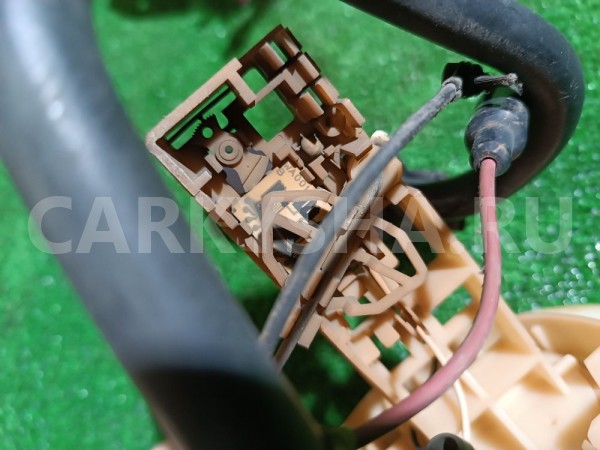 Насос топливный электрический Nissan Avenir 