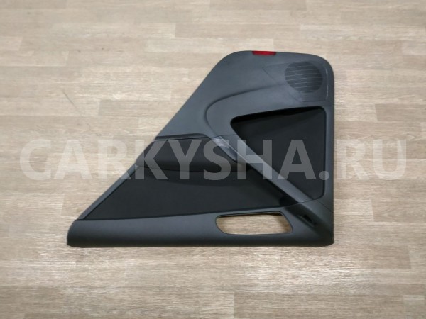 Обшивка двери задней правой Volkswagen Tiguan 