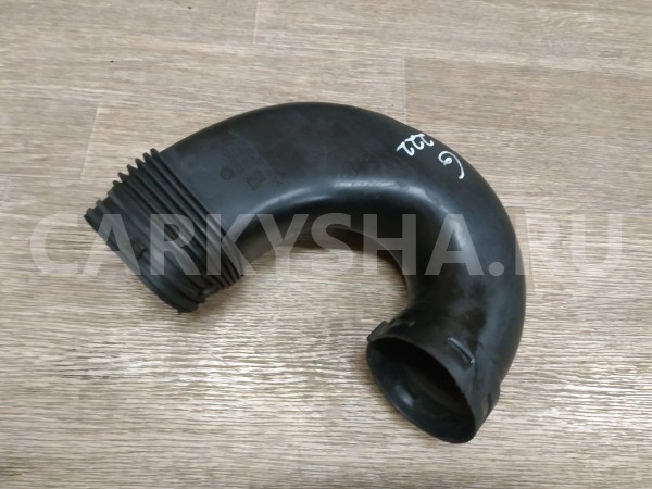 Патрубок воздушного фильтра Volkswagen Tiguan оригинальный номер 5N0129618C