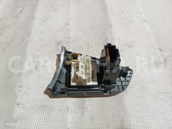 Переключатель регулировки зеркала Mitsubishi Lancer оригинальный номер MR183569