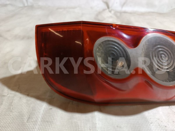 Фонарь задний правый Ford Fiesta 