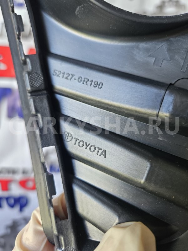 Рамка противотуманной фары Toyota RAV 4 