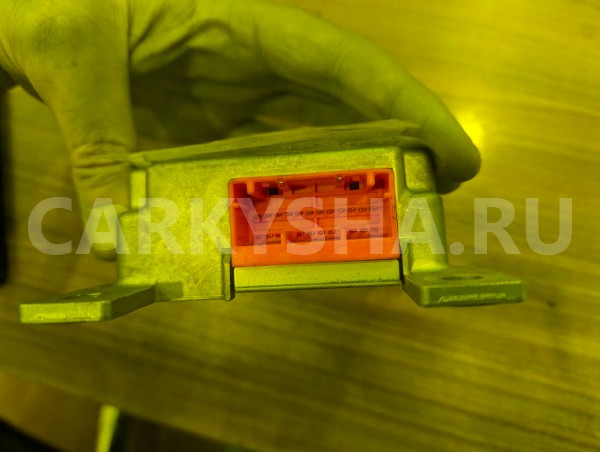 Блок srs Nissan Stagea оригинальный номер 285560V300