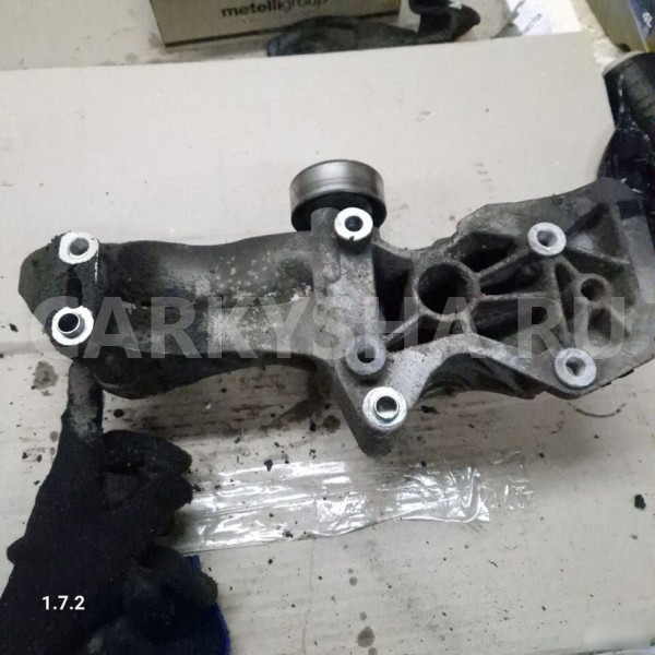 Кронштейн навесного Chevrolet Epica, x20d1 Chevrolet Epica 