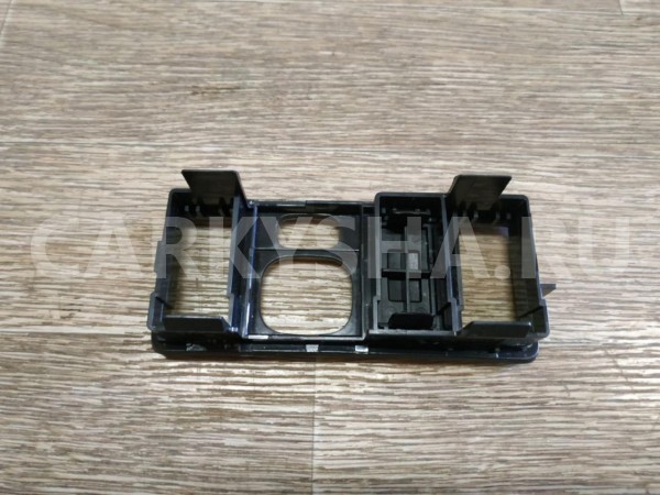 Накладка (кузов внутри) Toyota Avensis 