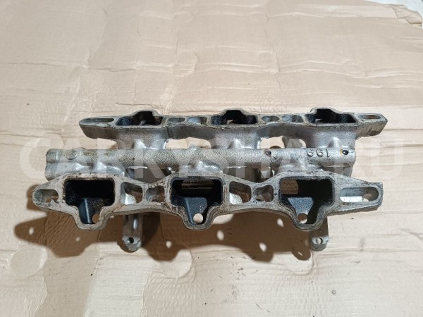 Коллектор впускной Mitsubishi Diamante 