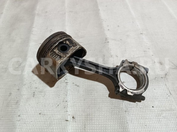 Поршень с шатуном Nissan Cube 