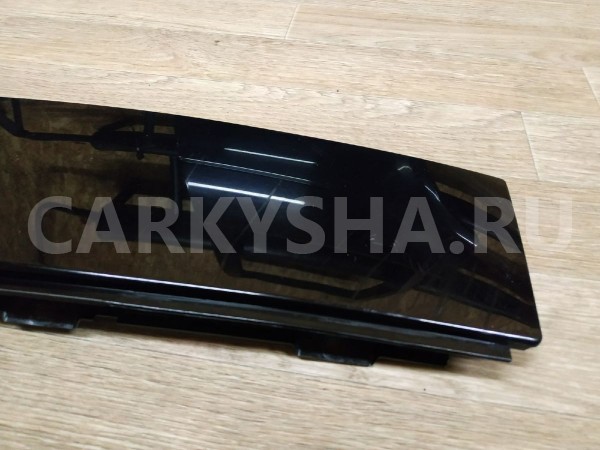 Накладка двери задней правой Skoda Yeti 