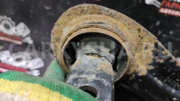 Задний продольный рычаг левый Форд Фокус 2 Ford Focus оригинальный номер 1780076