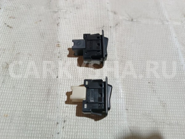 Кнопка обогрева сидений Mazda 6 оригинальный номер GJ6A6642072