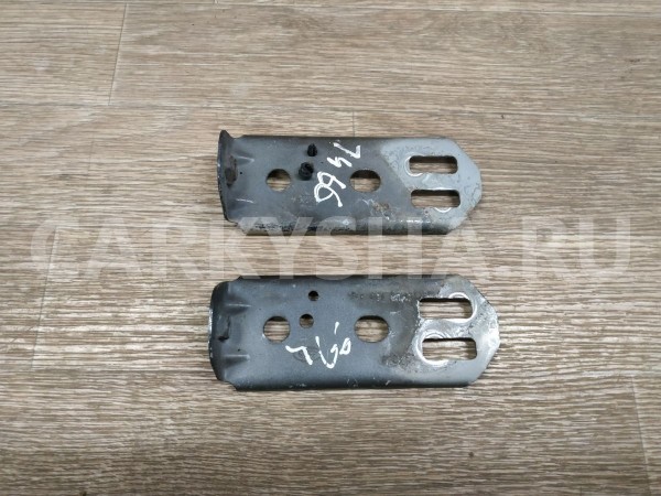 Кронштейн крепления крыла Land Rover Freelander 