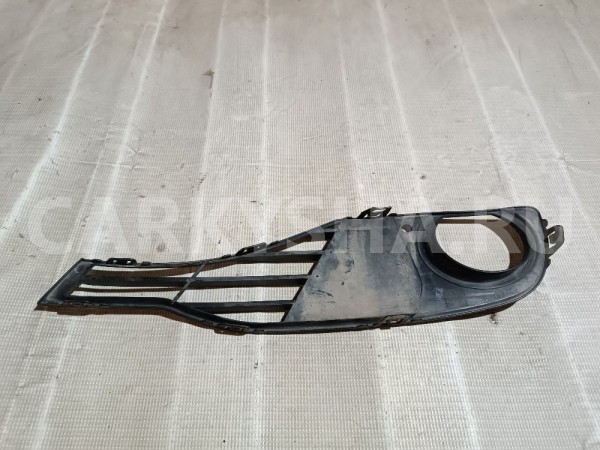 Решетка в бампер правая BMW 3er 