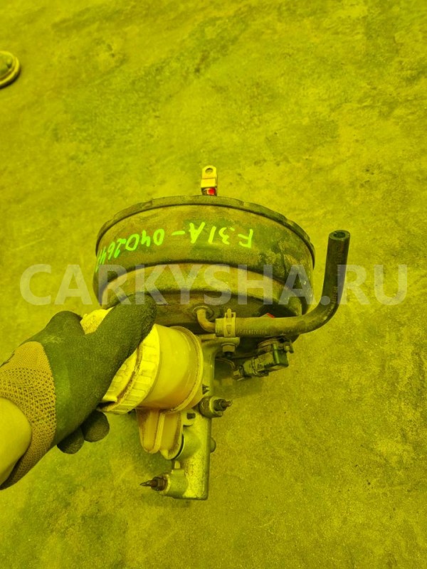 Главный тормозной цилиндр Mitsubishi Diamante 