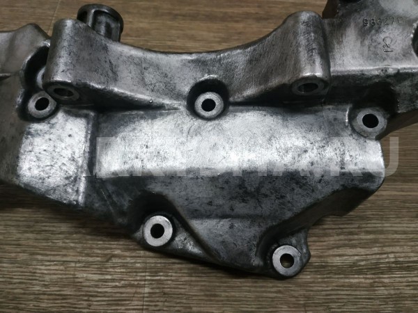 Кронштейн генератора Land Rover Freelander оригинальный номер 9661310080