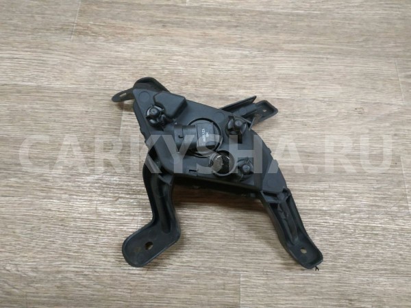 Фара противотуманная левая Hyundai Elantra 