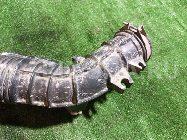 Резонатор воздушного фильтра Peugeot Partner 