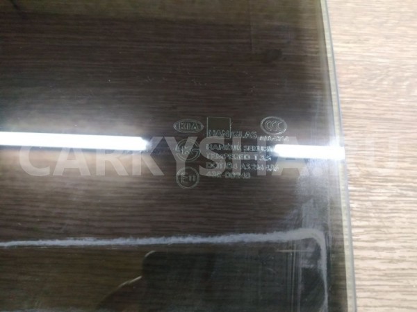 Стекло двери задней левой Kia Sorento оригинальный номер 834113E010