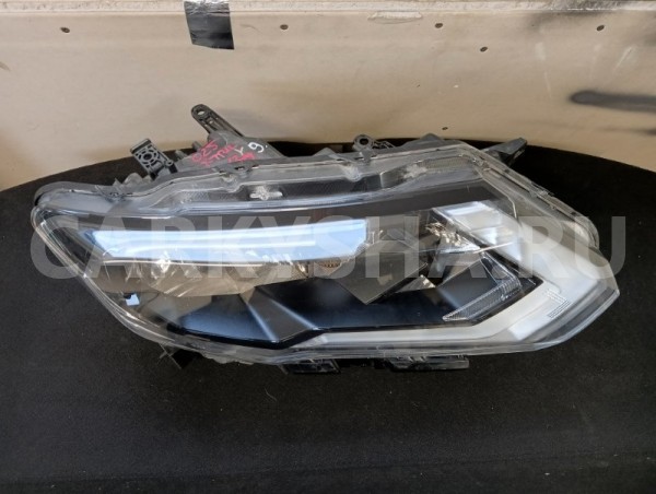 Фара галоген Nissan X-Trail 2017-2022 T32, правая Nissan X-Trail 