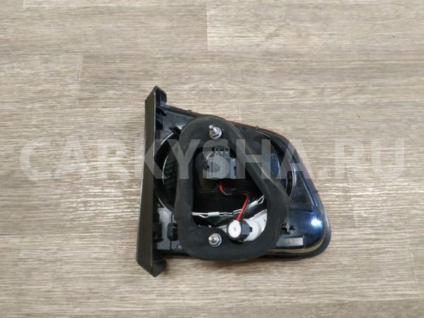 Фонарь задний внутренний правый Volkswagen Tiguan 