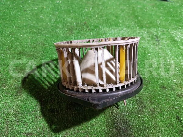 Моторчик отопителя Nissan Cefiro 