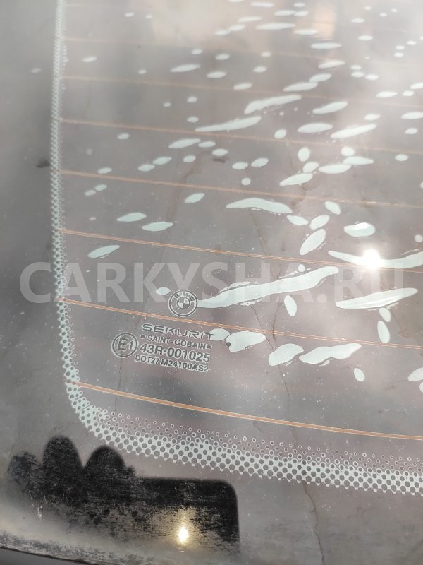 Стекло заднее BMW 5er 