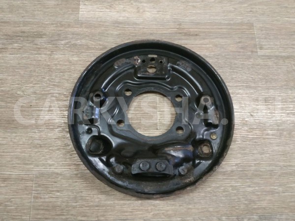 Щит опорный задний правый Ford Focus оригинальный номер 1710335