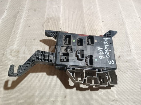 Блок предохранителей салонный Ford Mondeo оригинальный номер 1S7T14A073AE