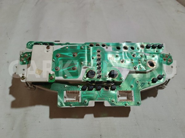 Комбинация приборов Mitsubishi Diamante 